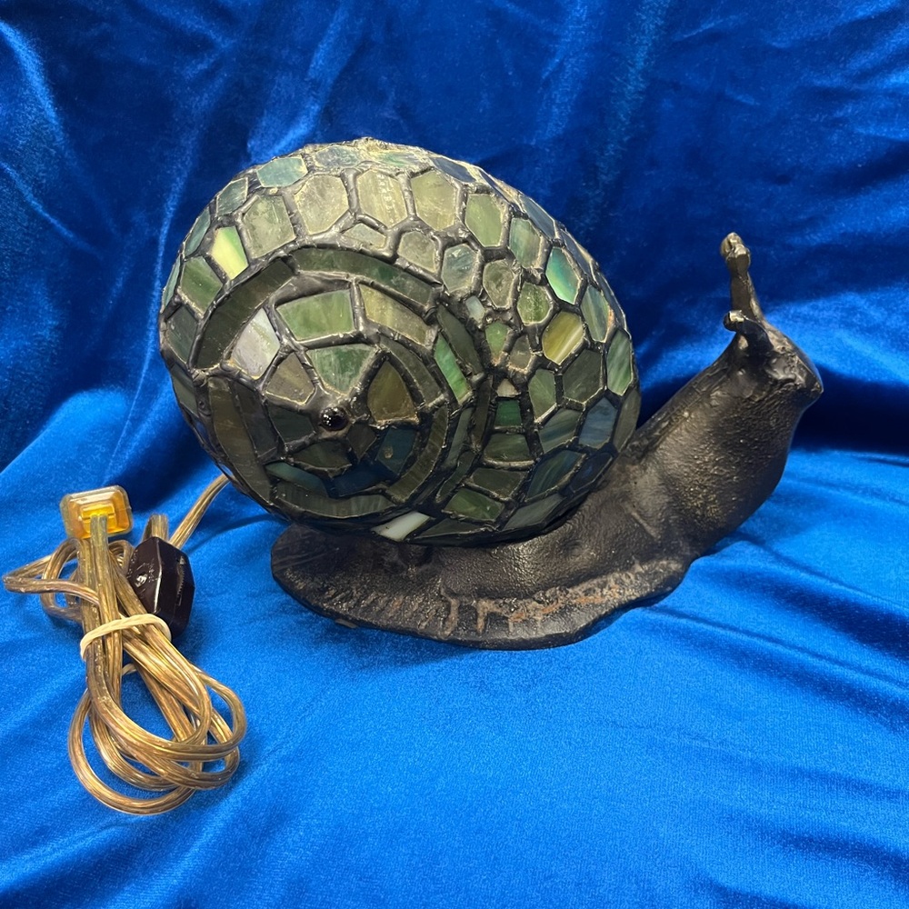 Tiffany Style Snail Lamp